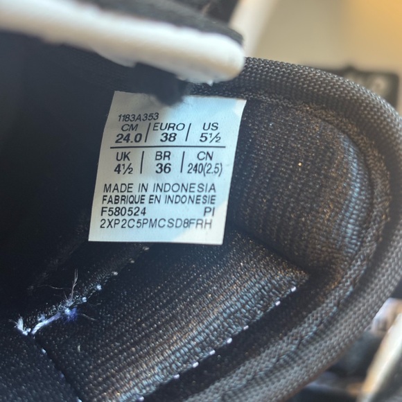 Onitsuka Tiger GSM 38 Black and White Sneakers - Picture 6 of 8